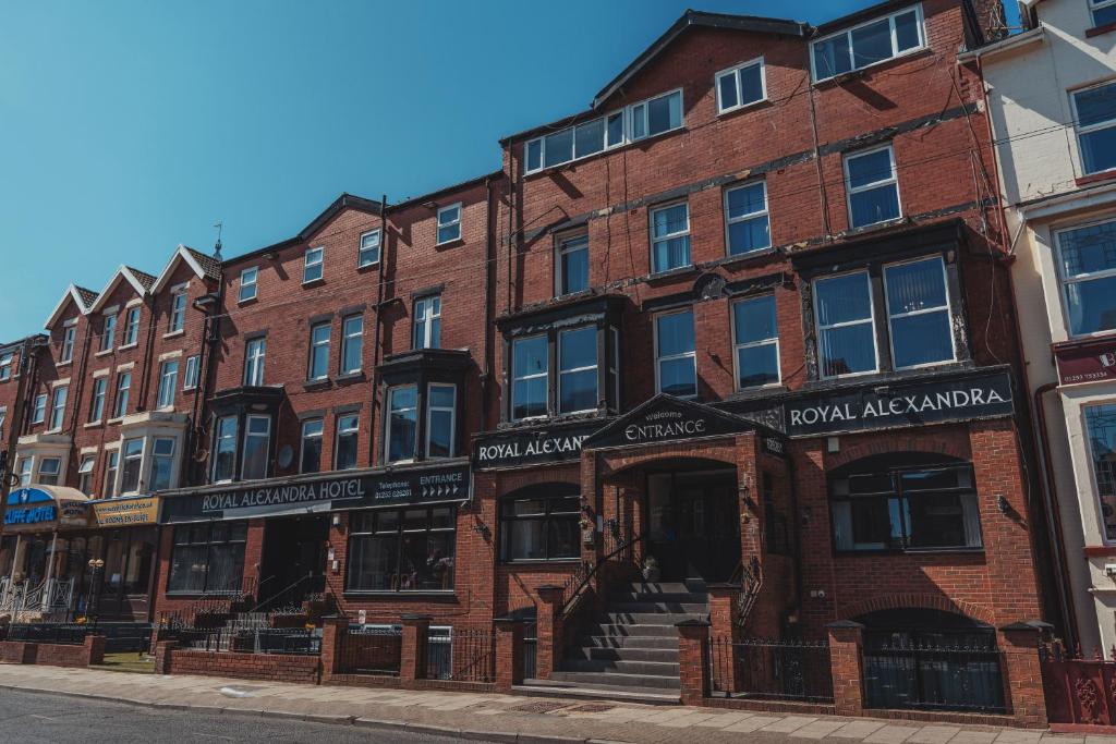 The Royal Alexandra Hotel by Compass Hospitality - Resim 5