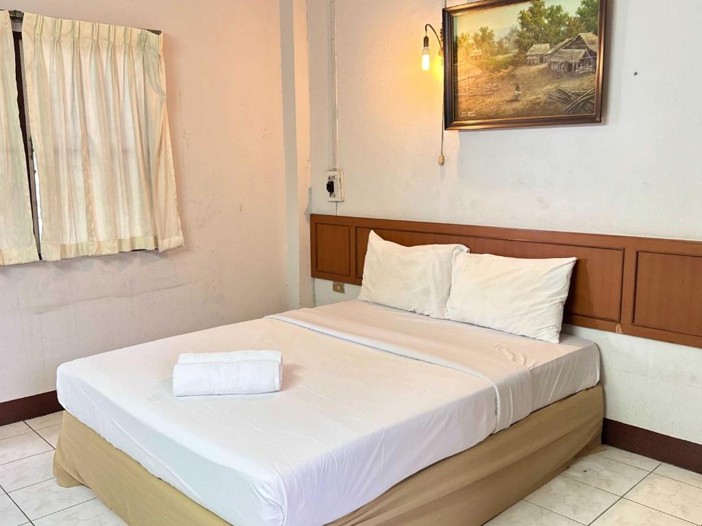 Hotel O Top North Guesthouse - Resim 7
