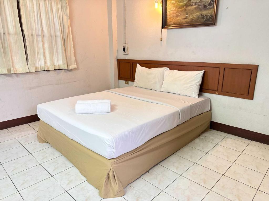 Hotel O Top North Guesthouse - Resim 10