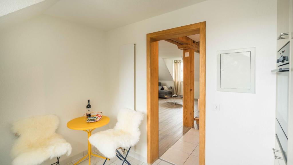 Löwenplatz Apartment near Station by Airhome - Resim 14