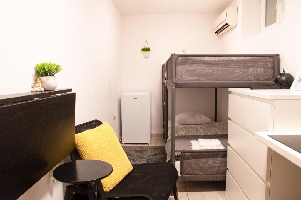Kuchyň nebo kuchyňský kout v ubytování Tiny Condo Near Maksimir Park
