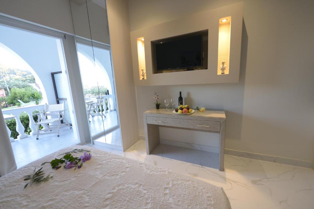 Gallery image of Stefanos Resort in Mesongi