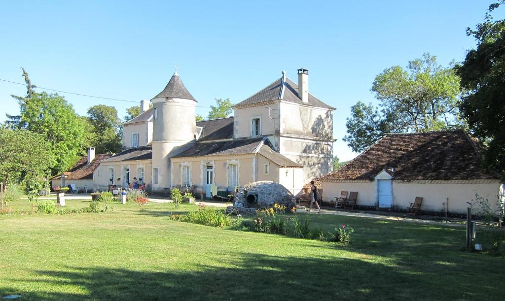 Imagen de la galería de Château La Barge - Dordogne, en La Boissière-dʼAns