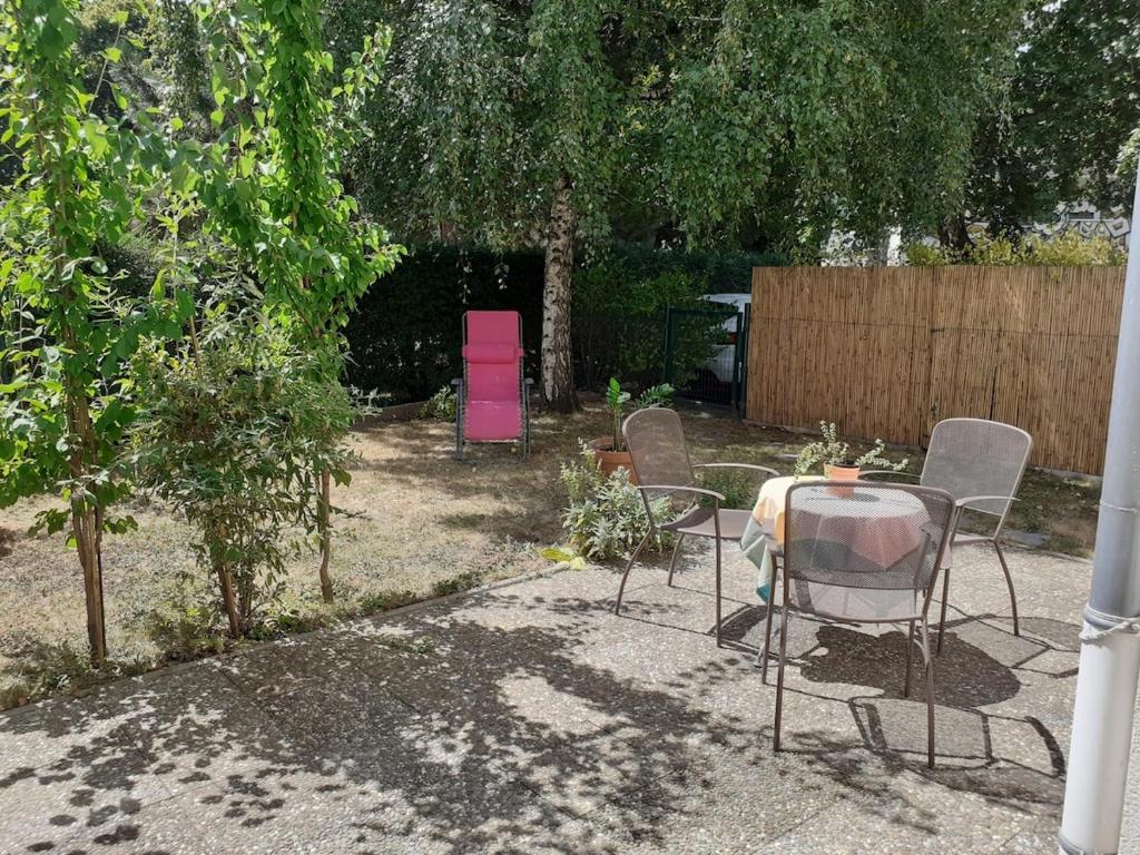 Charmant 2 pièces avec jardin – photo 1