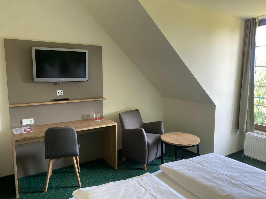 Hotel Schwartze - 11