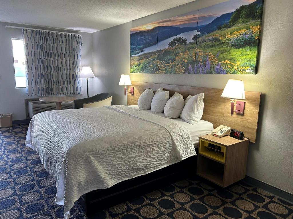 Days Inn by Wyndham Byron photo