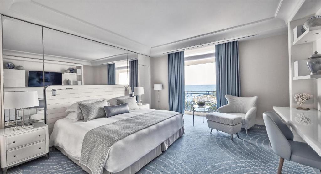 
Premium King Room with Sea View
