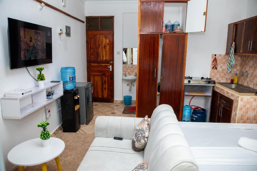Kuchyň nebo kuchyňský kout v ubytování Yunke Homes Comfortable Studio in Bamburi