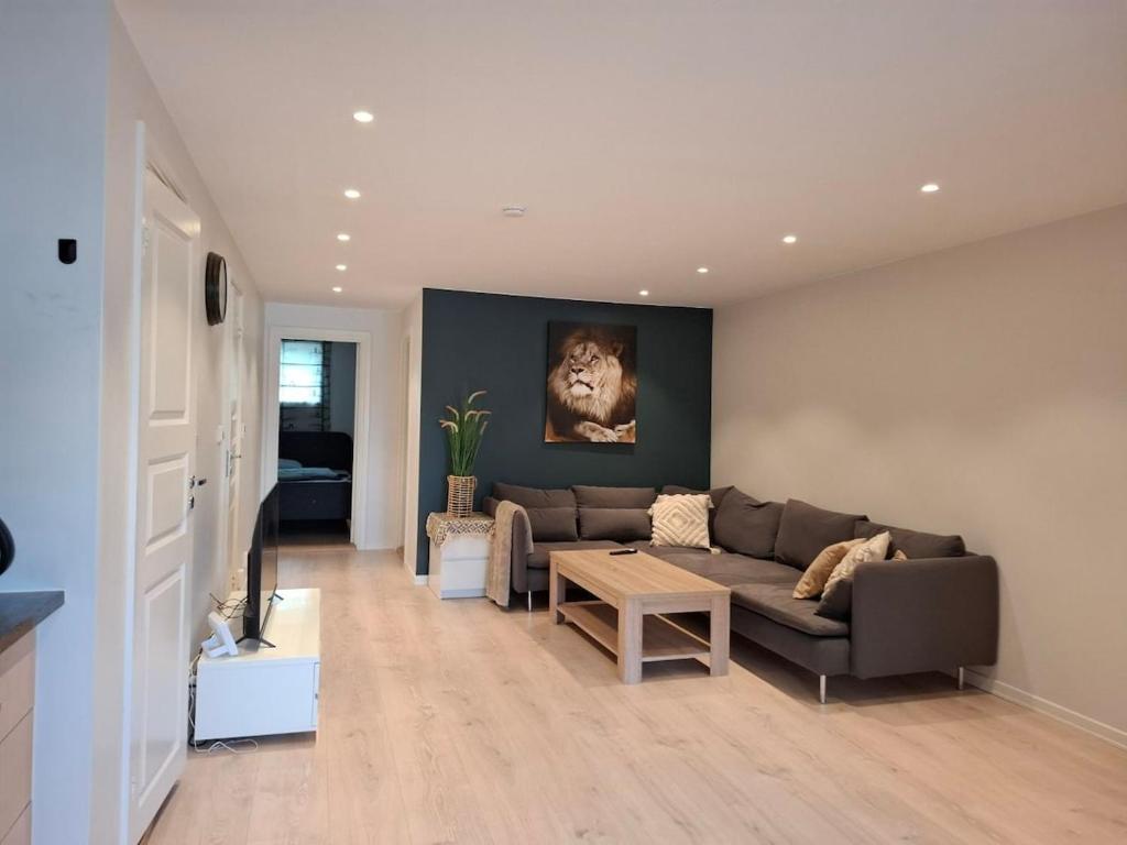 Гостиная зона в Central apartment with 2 bedrooms and free parking