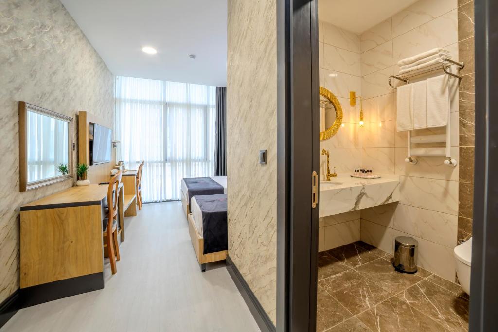 Bulton Hotel Airport - 10