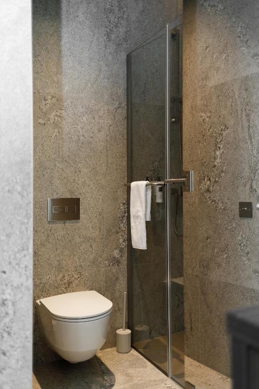 Notre Dame Hotel - Self Check-in - Resim 29