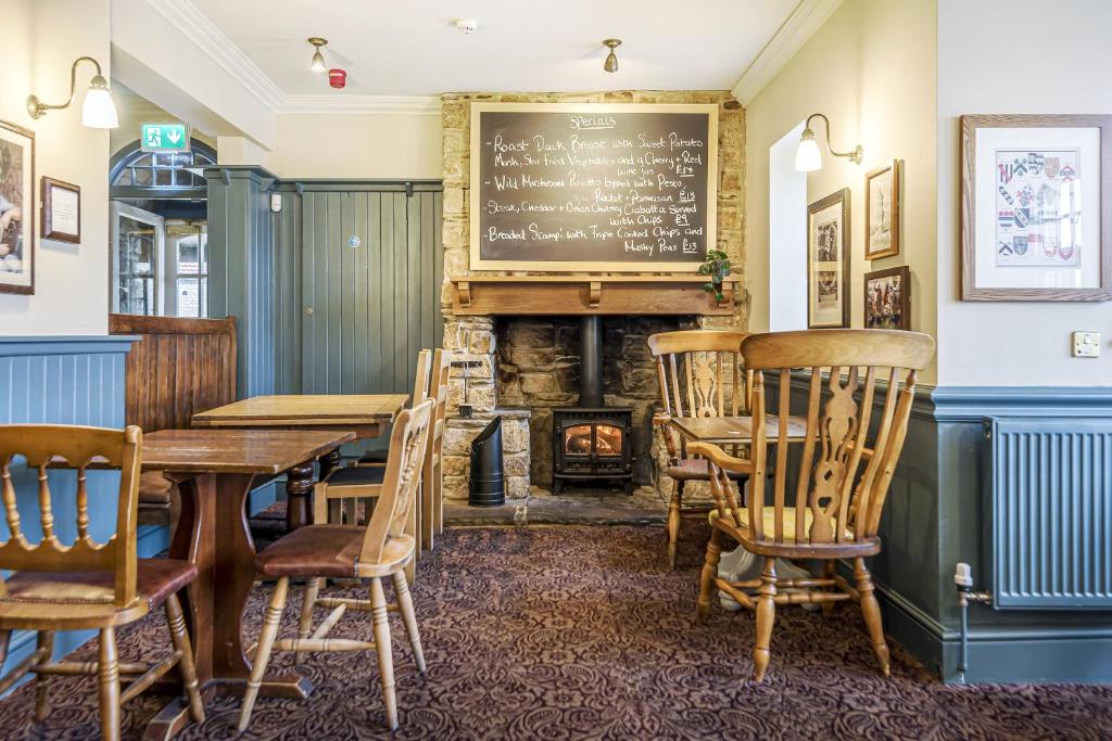 Charlcombe Inn - Resim 16