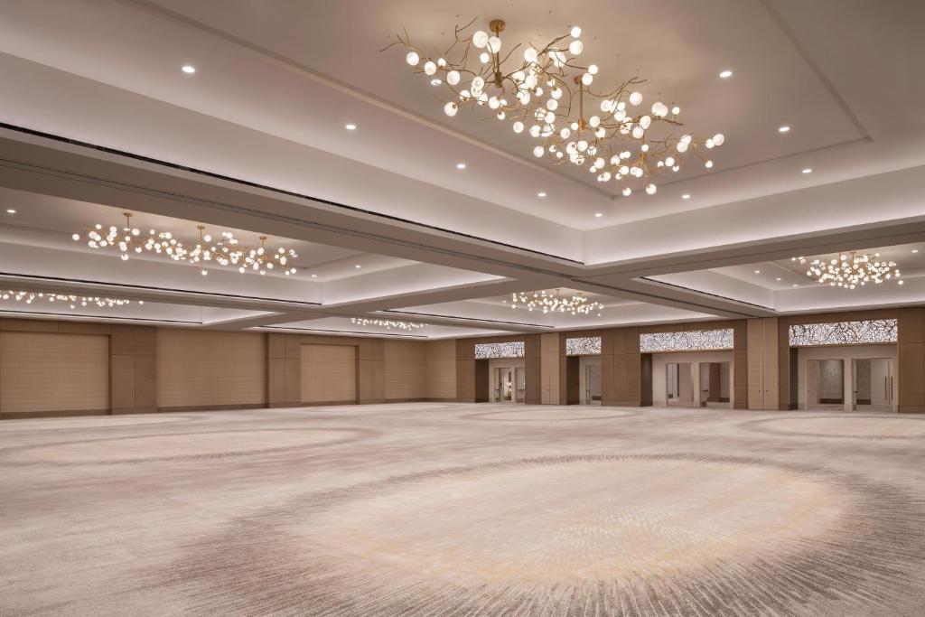 The Westin Anaheim Resort photo