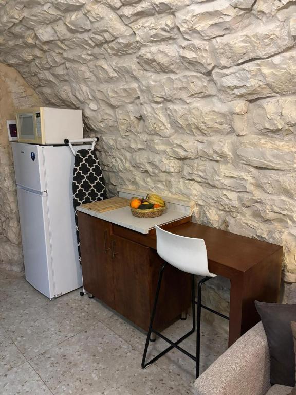 Cave de Fares
