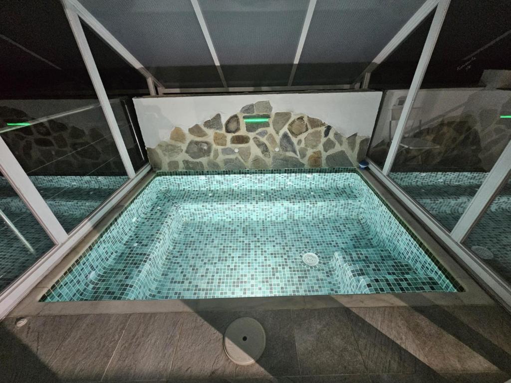 Casa de Madera del Turullote - Jacuzzi privado en la habitación en Écija