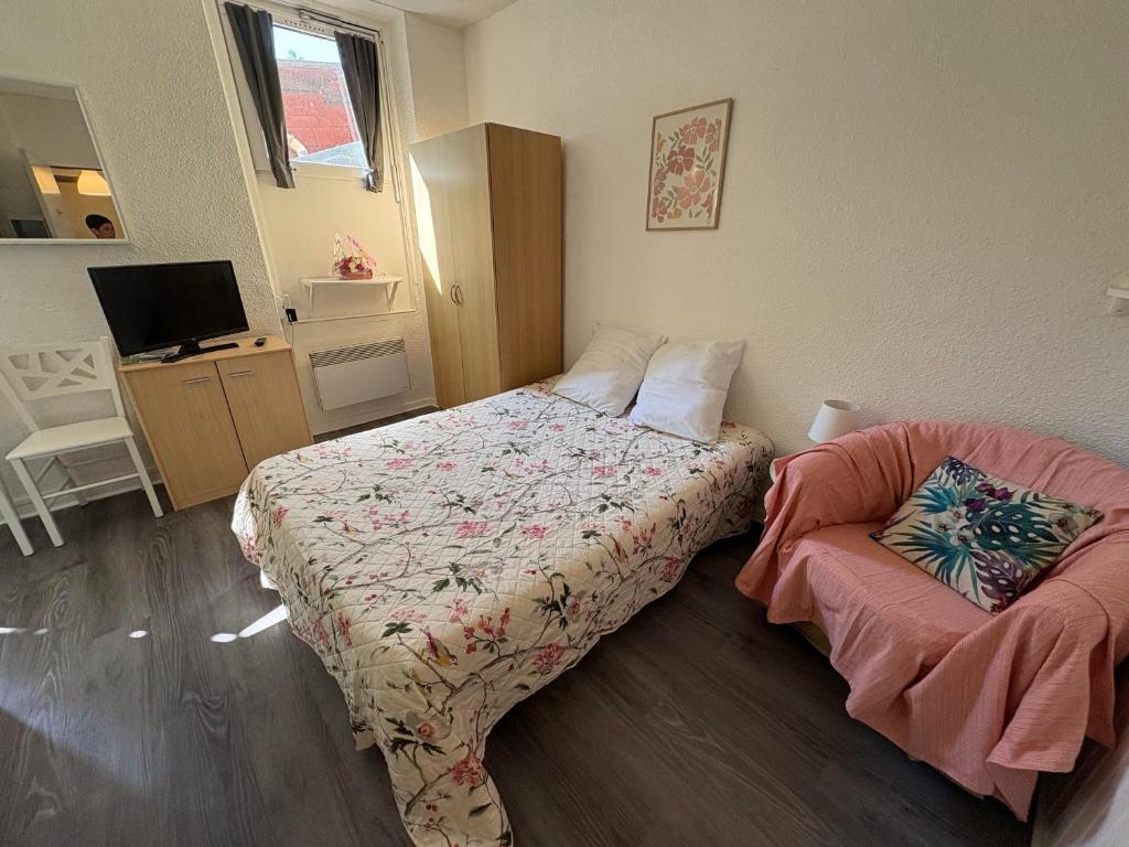 En eller flere senge i et værelse på Hirondelles 2