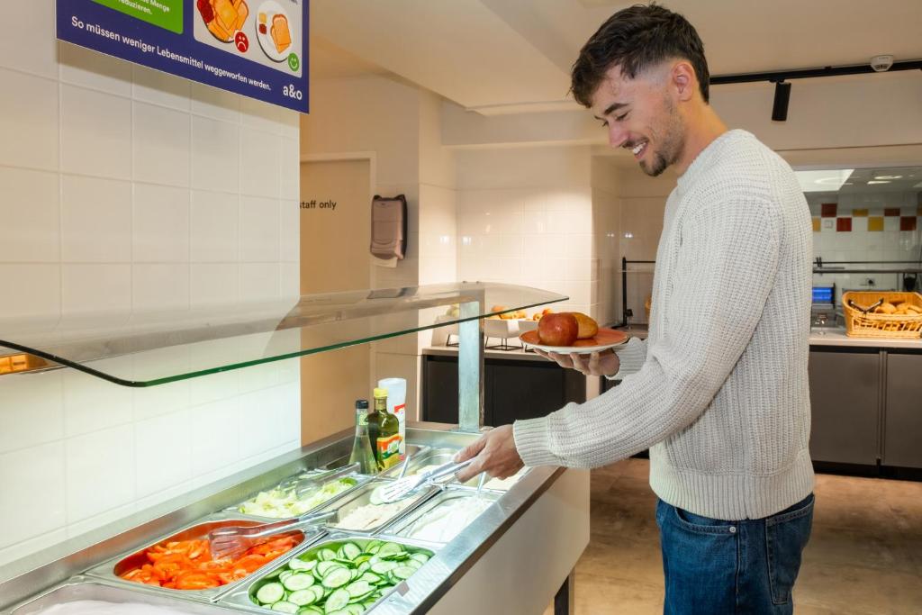 a&o Berlin Friedrichshain - Resim 44