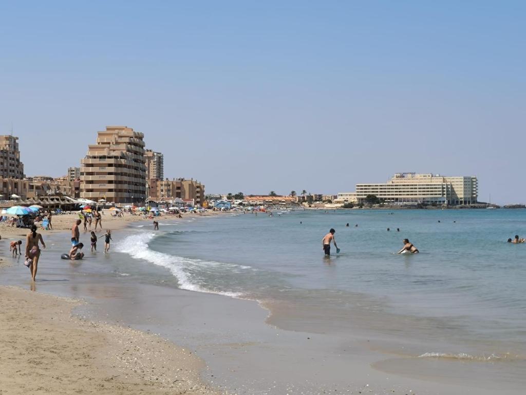 En strand i nærheden af lejligheden