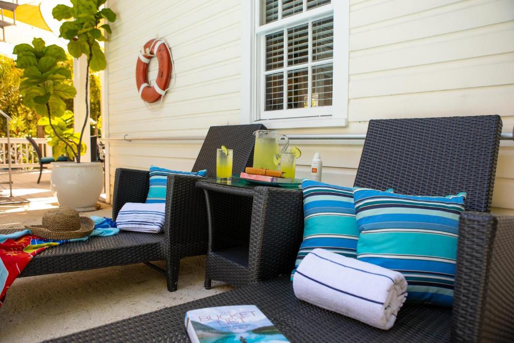 Istumisnurk majutusasutuses CORTEZ at Azul Mansion Key West