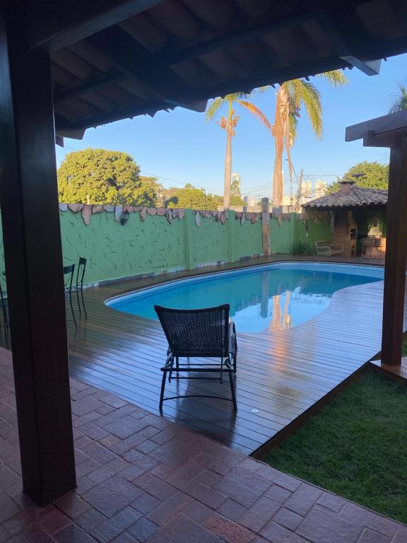 Der Swimmingpool an oder in der Nähe von Casa linda