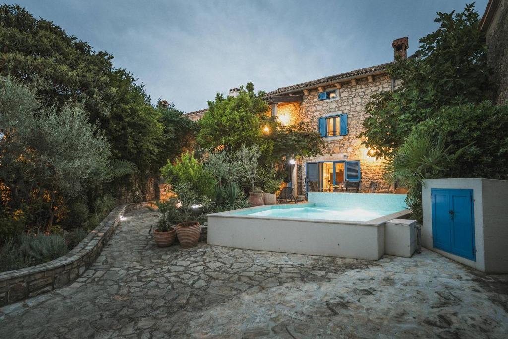 Villa Istrian garden