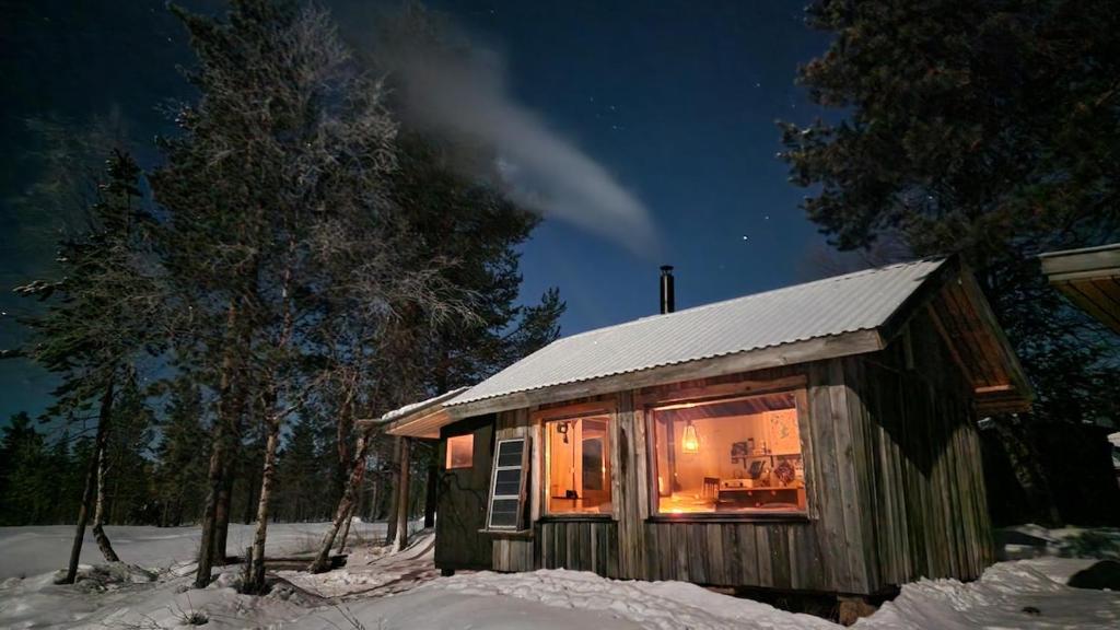 White Creek Wilderness Cottage semasa musim sejuk