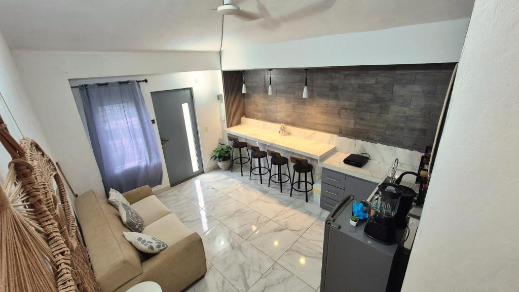 Kuchyň nebo kuchyňský kout v ubytování Casa Sol Y Luna Luxury Valladolid Yucatán