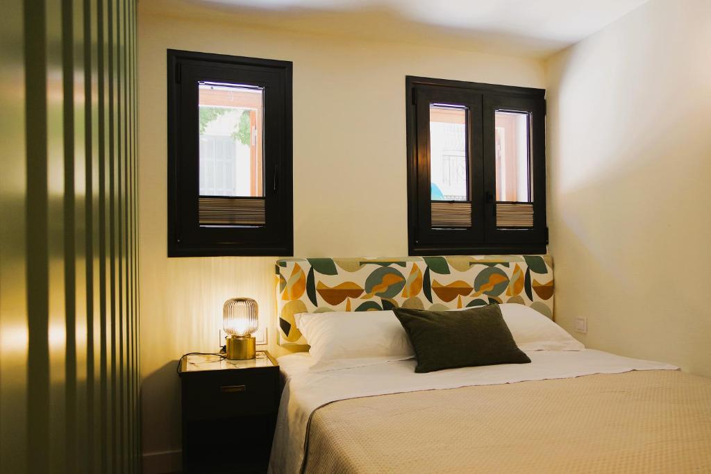 Absolute Athens Acropolis Muses - Resim 2