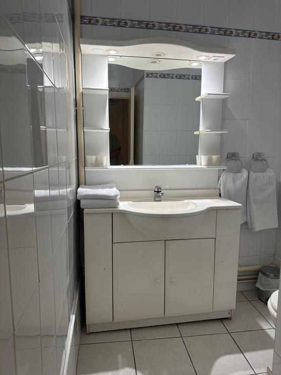 Hotel Azur - Resim 43