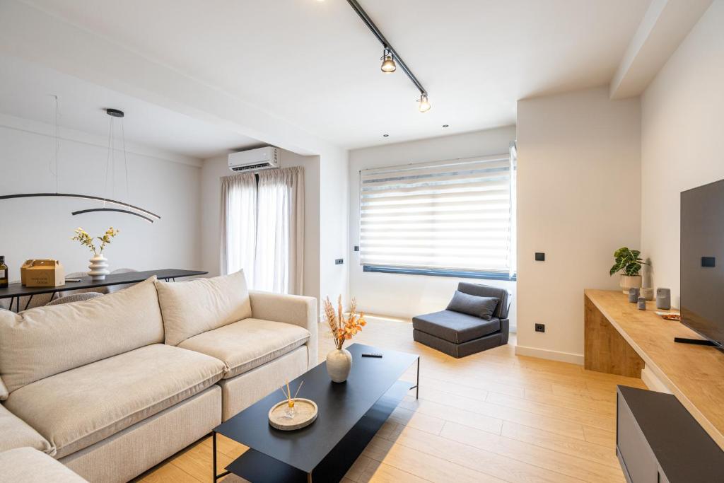 151Patision Premium Suite in the Center of Athens8