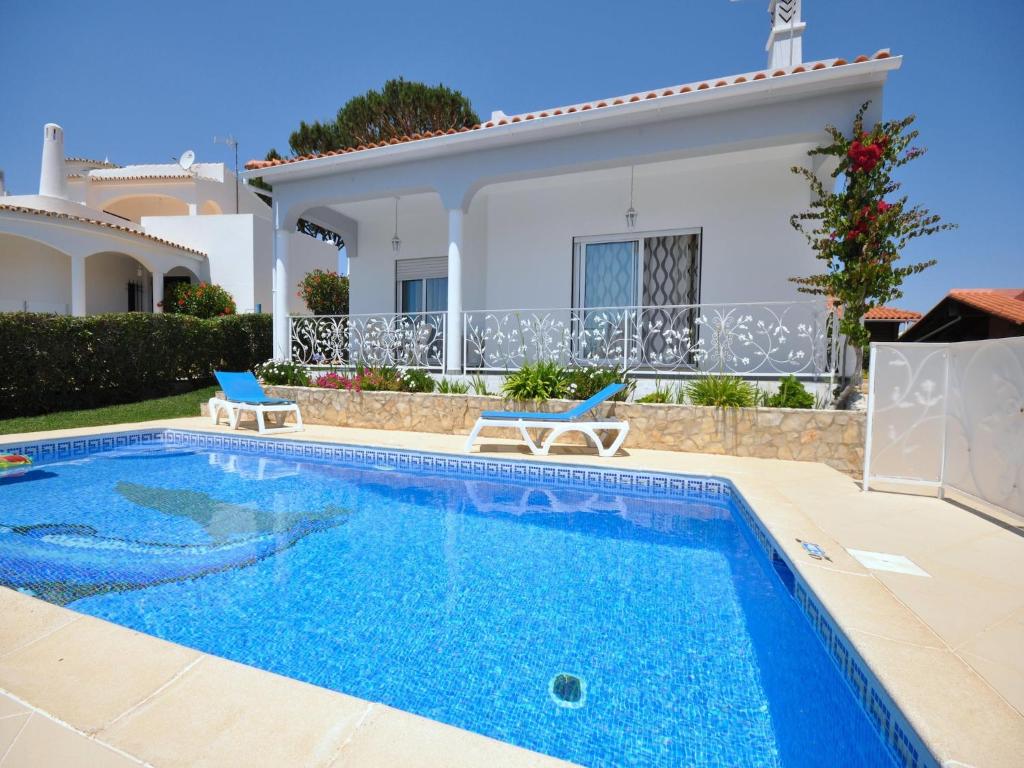 Villa in Vilamoura with Private Pool