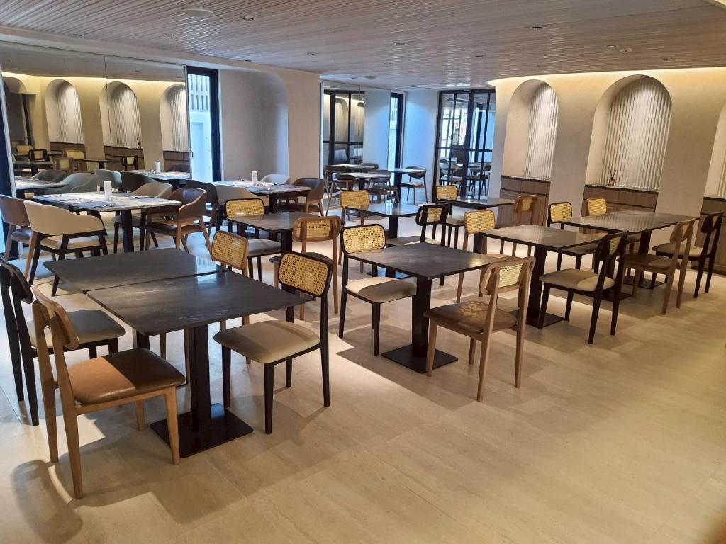 Away Bangkok Sukhumvit - Resim 20