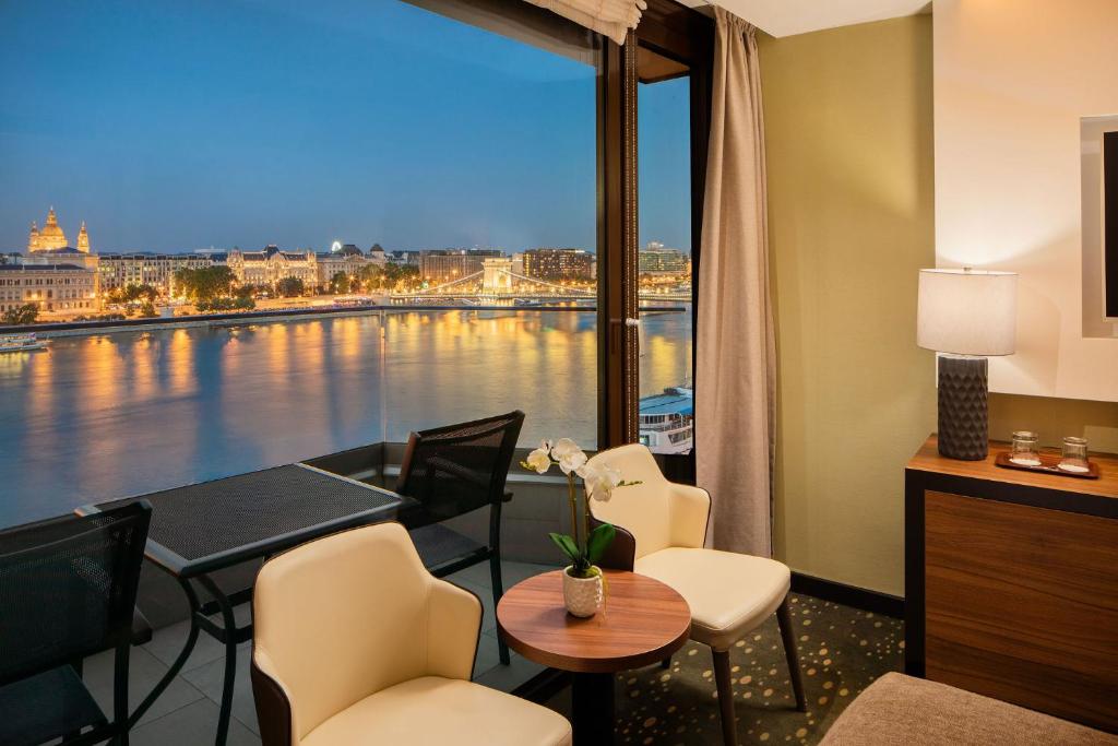 Boutique Hotel Victoria Budapest - Resim 42