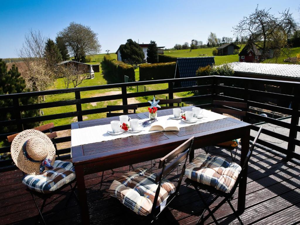 Ποτά στο Idyllic Apartment in Bastorf with Balcony