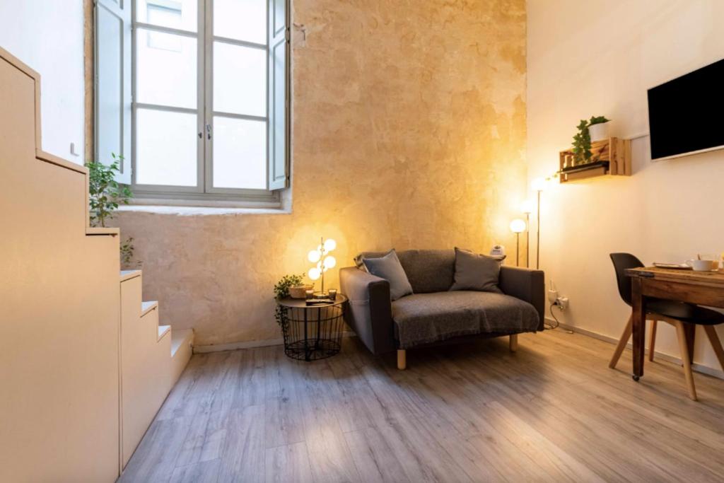 Beautiful listed apartment Le Clos des Arts