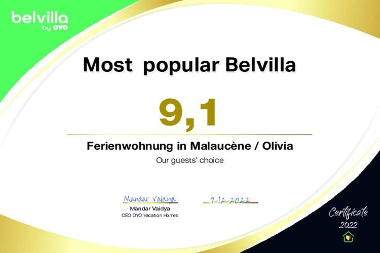 Una captura de pantalla de uno de los sitios web más populares de bellula en Charming holiday flat with shared pool, Malaucène, en Malaucène