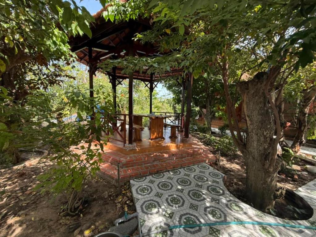 Κήπος έξω από το Triệu Vy Homestay