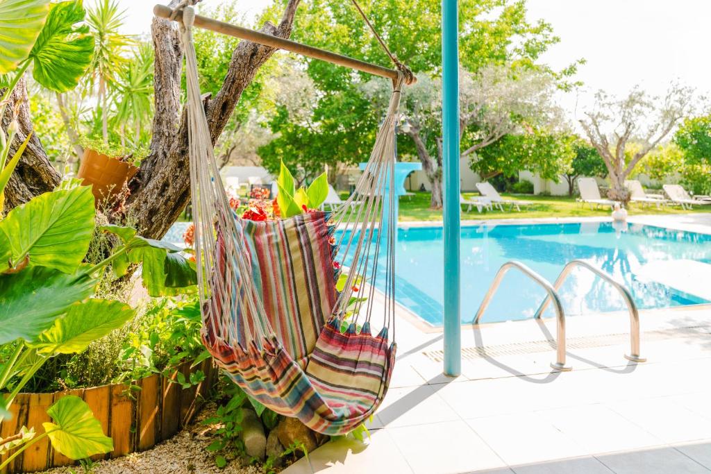 Sunset Apartments - 17