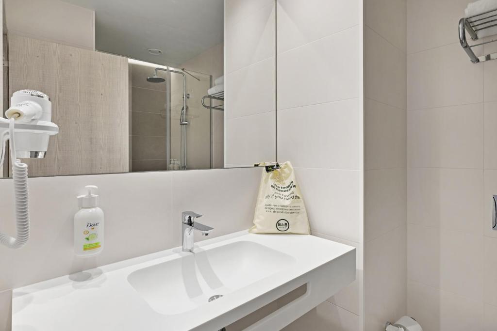 B&B HOTEL Porto Centro Massarelos - Resim 3