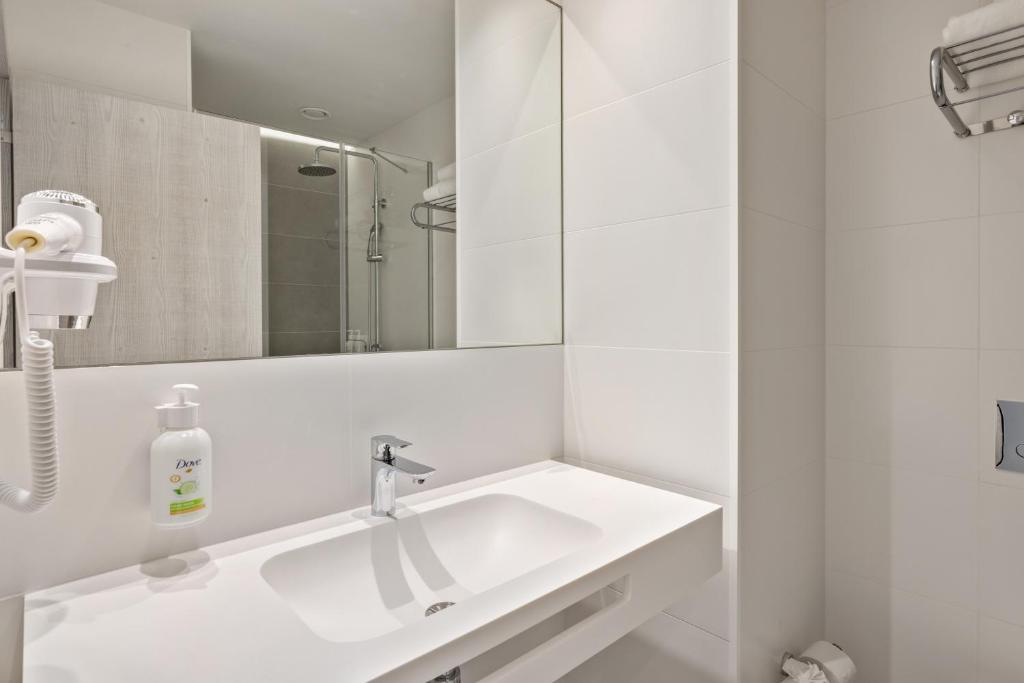 B&B HOTEL Porto Centro Massarelos - Resim 43