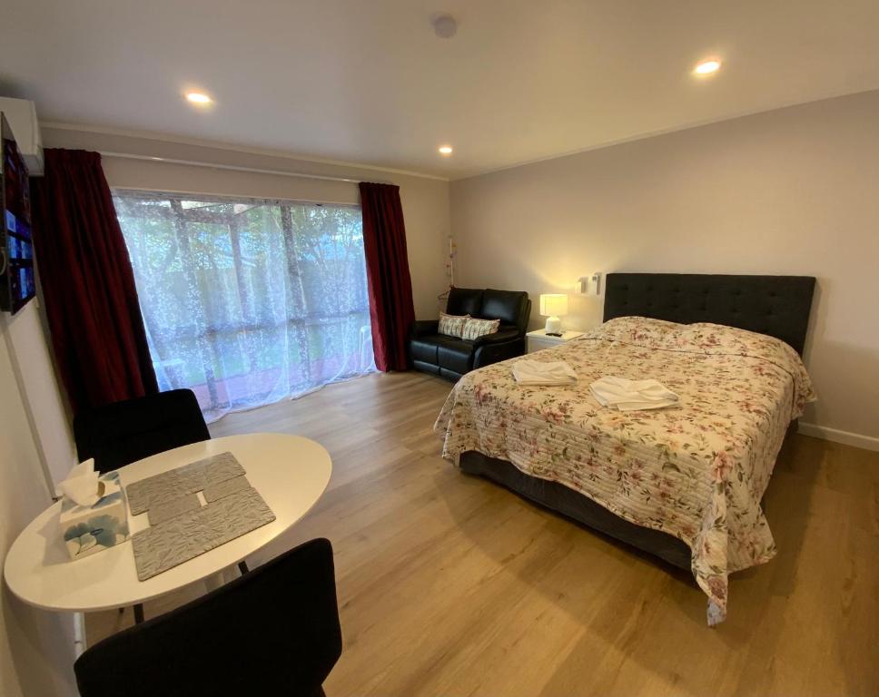 Cascades Motor Lodge - Resim 32