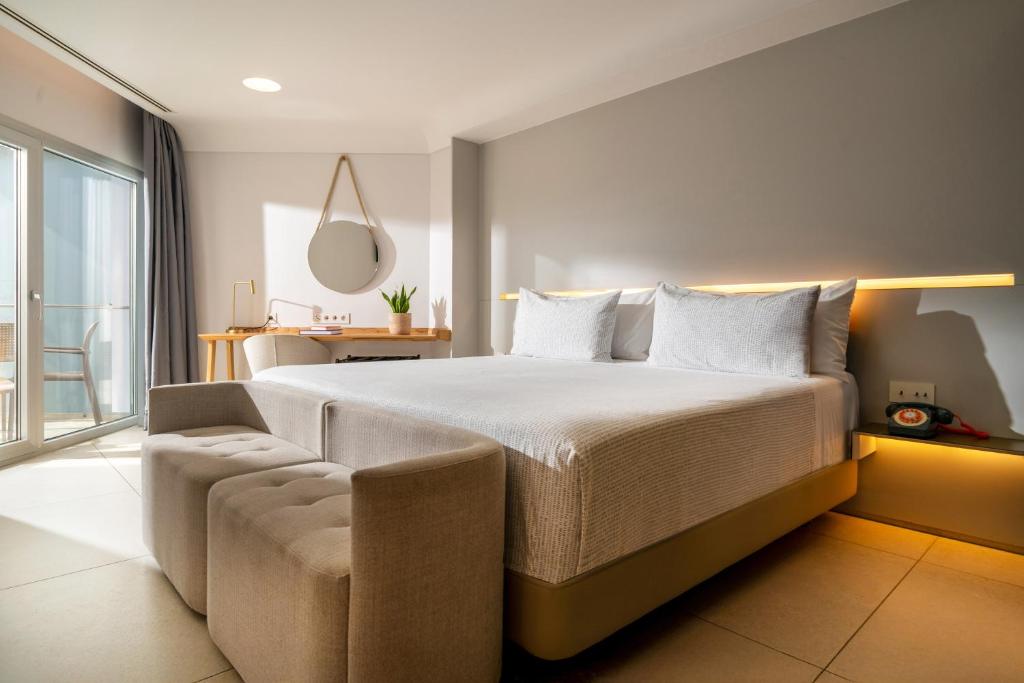 
The Innside Premium Room Port View
