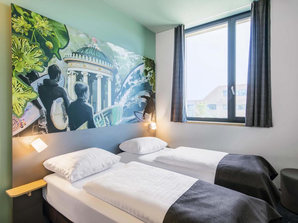 B&B Hotel München-Trudering - Resim 10