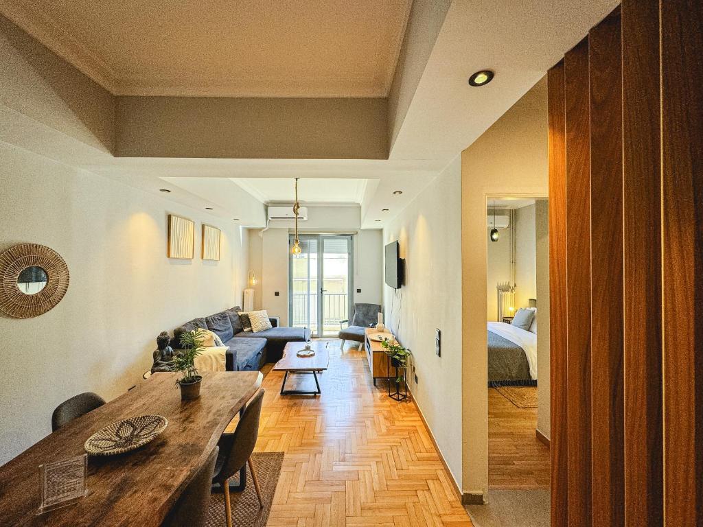 Postel nebo postele na pokoji v ubytování Athens Luxury Suite II