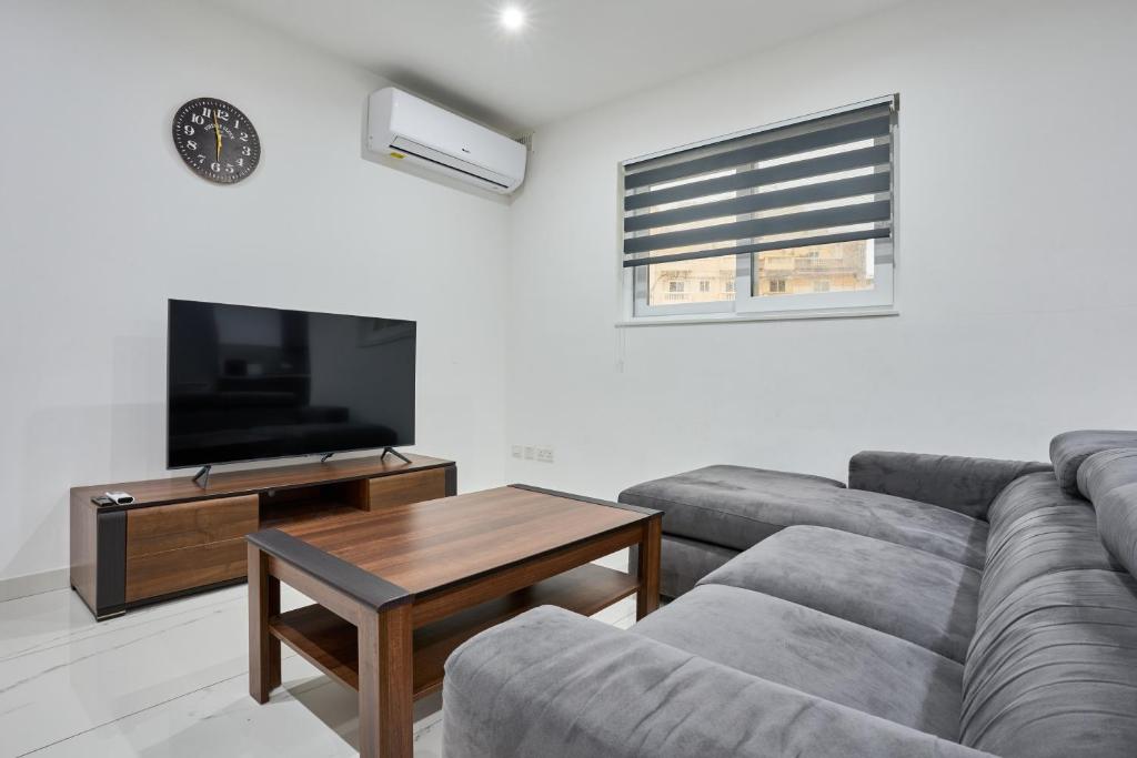 Il-Girna- Modern Seaside Accommodation - 12