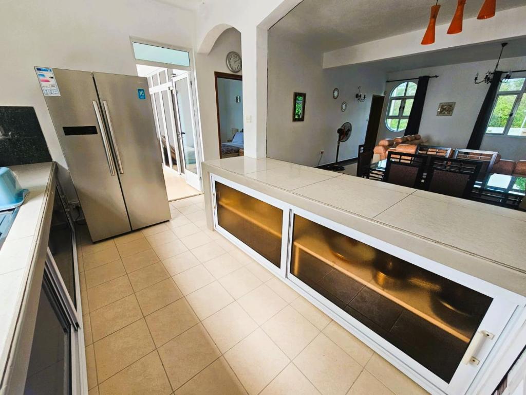 Baywatch Apartment - 13