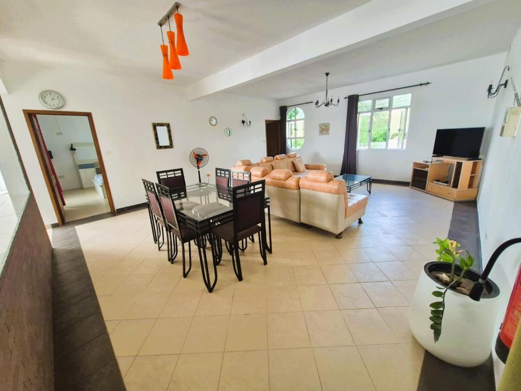 Baywatch Apartment - 16