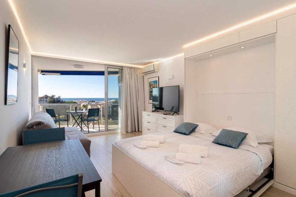 Studio Cannes beautiful sea view