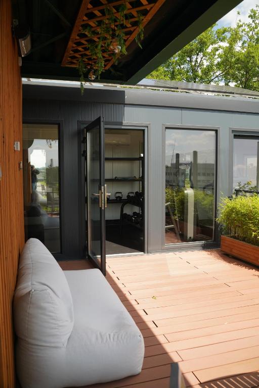 Hannover - PHIL & MAX Hotels und Apartments Airport - Resim 10