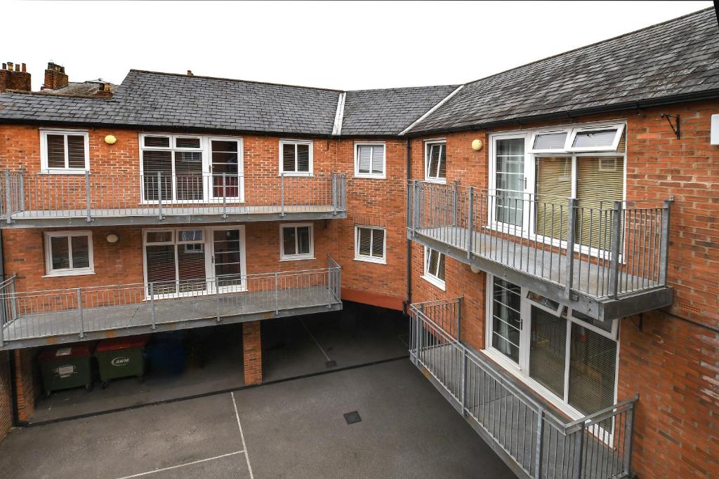 The Queens Hotel & Victoria Cloisters Apartments - Resim 26